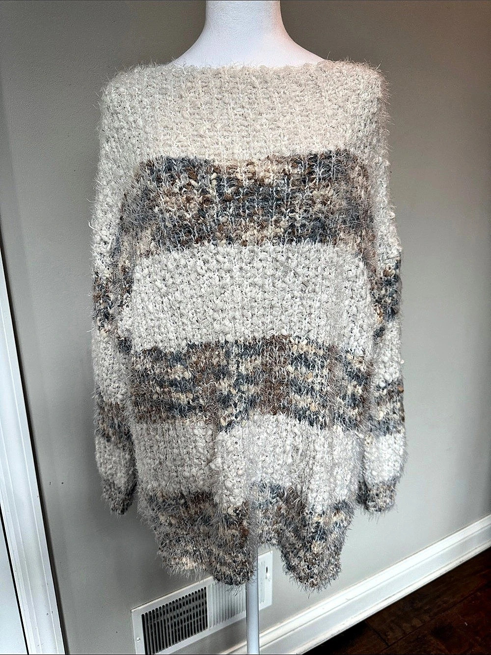 Color Block Crewneck Sweater in Cream, Gray & Brown Like New